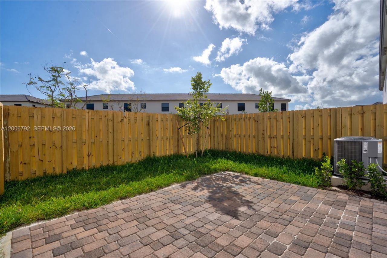 23517 SW 129th Ave, Homestead, FL 33032 Photo