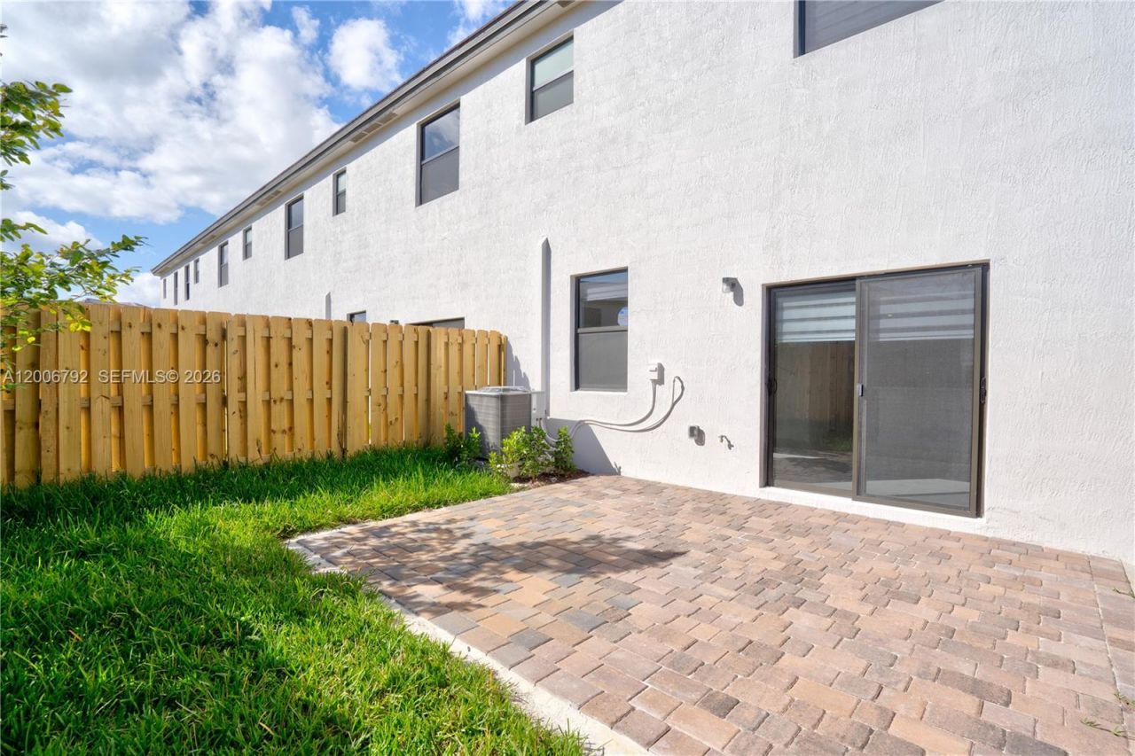 23517 SW 129th Ave, Homestead, FL 33032 Photo