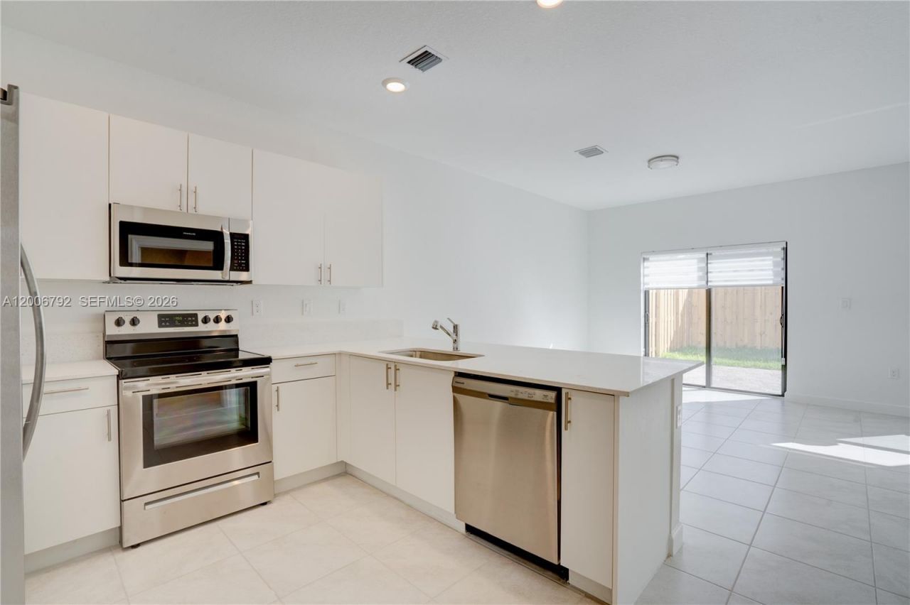 23517 SW 129th Ave, Homestead, FL 33032 Photo
