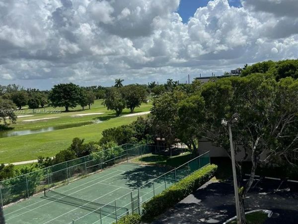 7125 NW 186th St , Unit B502, Hialeah, FL 33015