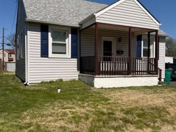 808 OLD ORCHARD LANE , BRISTOL, PA 19007