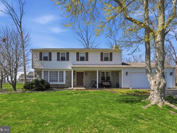 372 OAK DRIVE , SOUDERTON, PA 18964