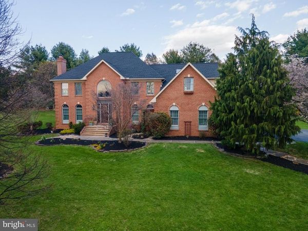 4260 FARMERSVILLE COURT , EASTON, PA 18045