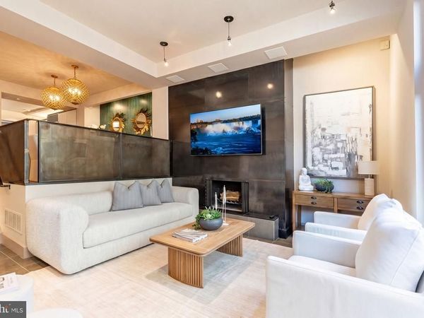 406 S 6TH STREET, PHILADELPHIA, PA 19147