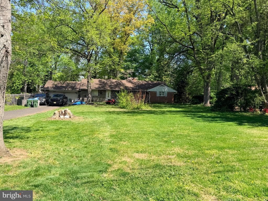 7 Brookdale Drive, Cherry Hill, NJ 08034 Main Photo