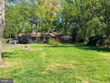 7 BROOKDALE DRIVE, CHERRY HILL, NJ 08034
