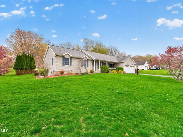 3 Rosemary Drive, Troy, NY 12180