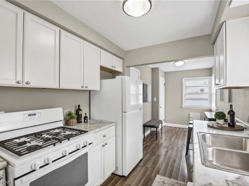 6469 Anita Drive , Parma Heights, OH 44130 Photo 15