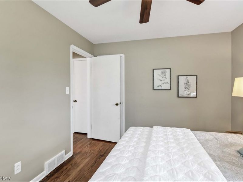 6469 Anita Drive , Parma Heights, OH 44130 Photo 18