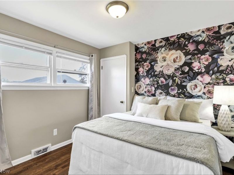 6469 Anita Drive , Parma Heights, OH 44130 Photo 5