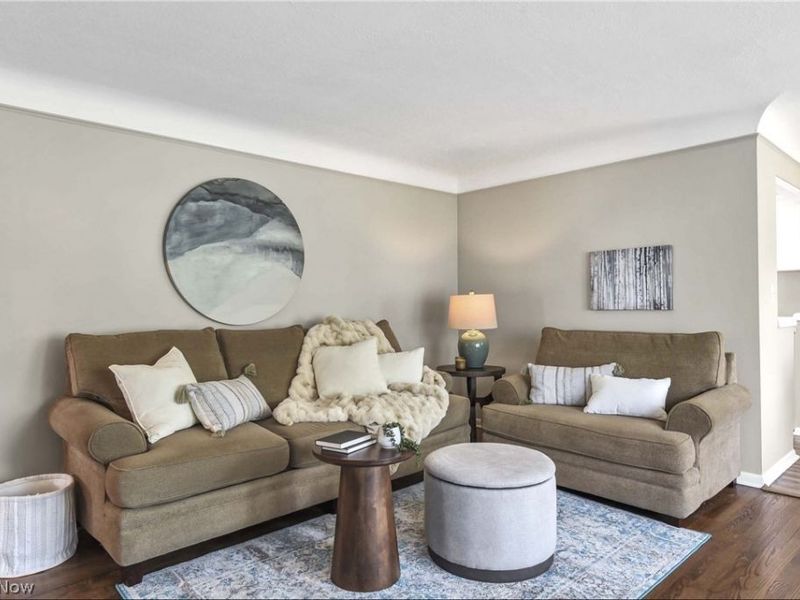 6469 Anita Drive , Parma Heights, OH 44130 Photo 8