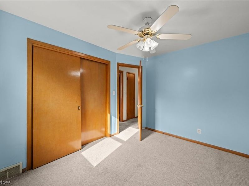 2031 W Pleasant Valley Road , Parma, OH 44134 Photo 16