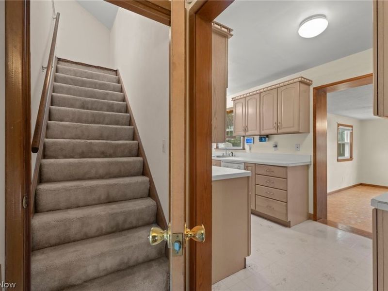 2031 W Pleasant Valley Road , Parma, OH 44134 Photo 23