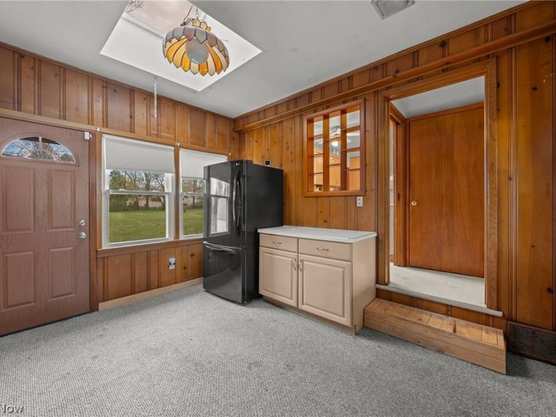 2031 W Pleasant Valley Road , Parma, OH 44134 Photo 3