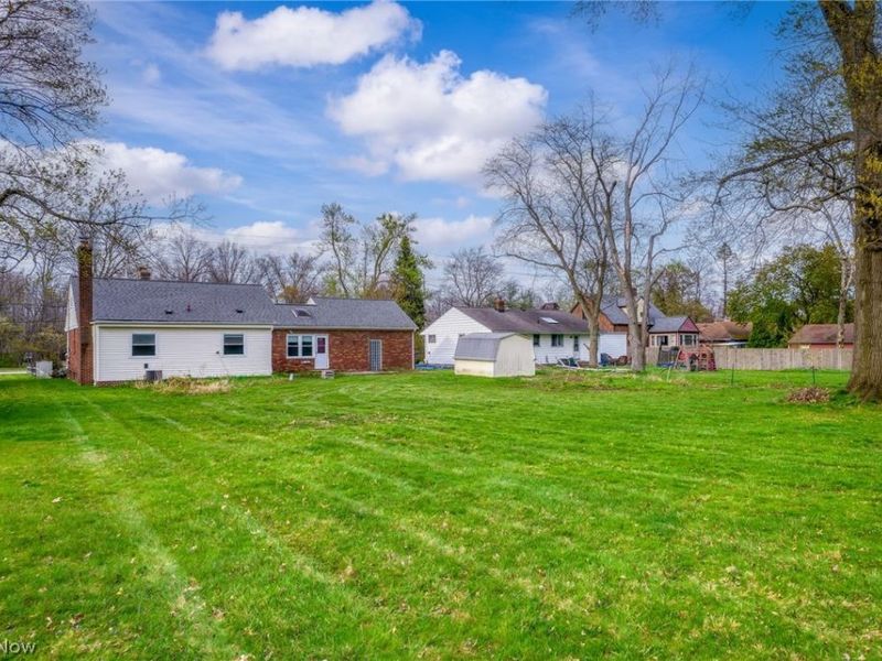 2031 W Pleasant Valley Road , Parma, OH 44134 Photo 33