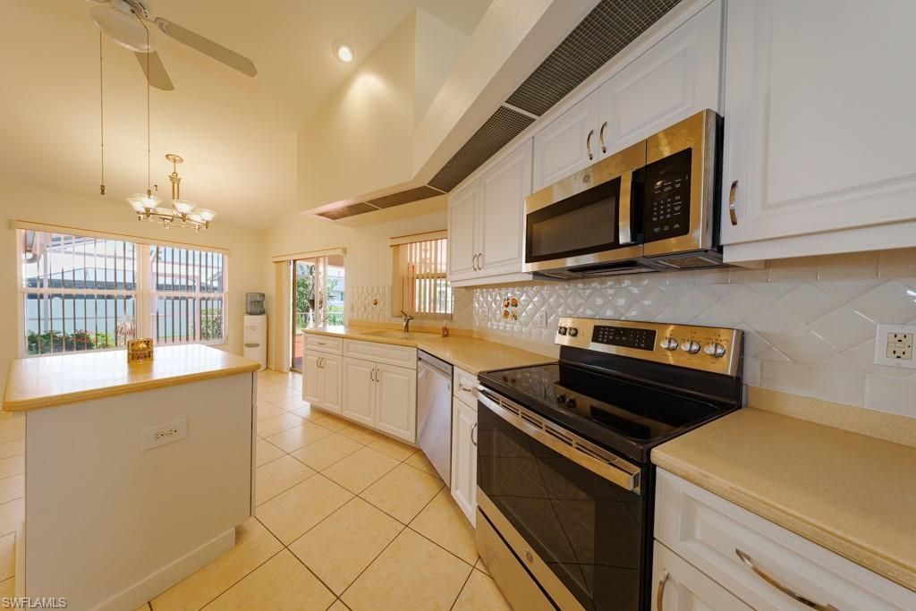 4210 SW 25th Pl, Cape Coral, FL 33914 Photo