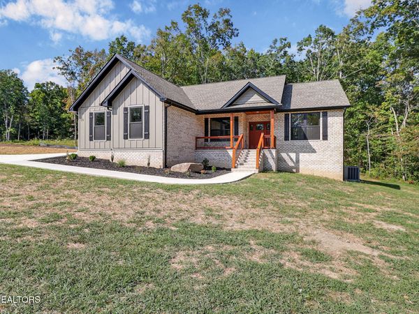 89 Riverchase Drive, Crossville, TN 38571