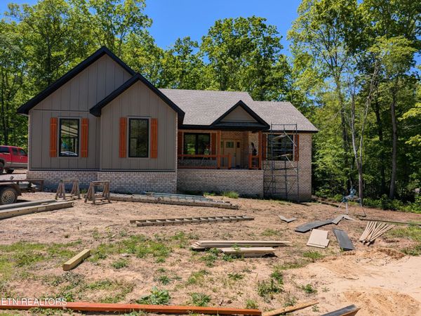 89 Riverchase Drive, Crossville, TN 38571