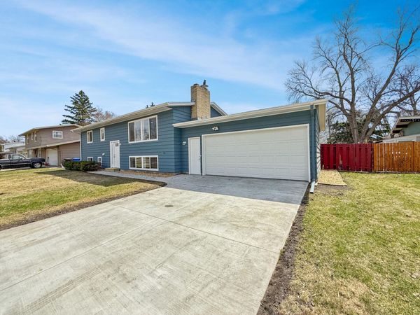 1008 24th Avenue S, Fargo, ND 58103