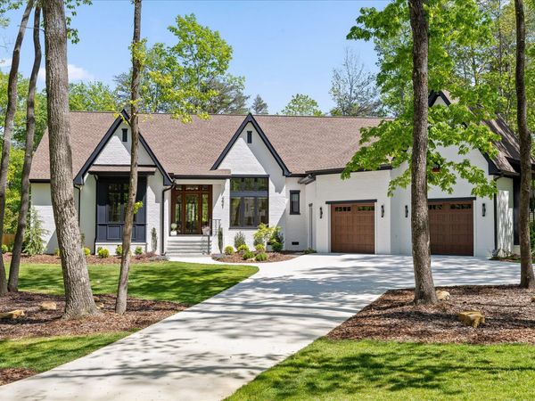 221 Lookout Crest Lane, Lookout Mountain, GA 30750