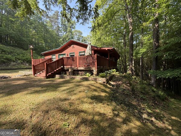 20 Clark Hill Road, Newnan, GA 30263