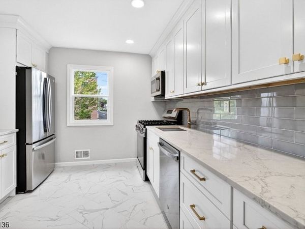 47 La Grande Ave, Fanwood, NJ 07023