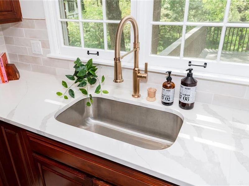 6013 Gothic Place, Washington Township, OH 45459 Photo 14