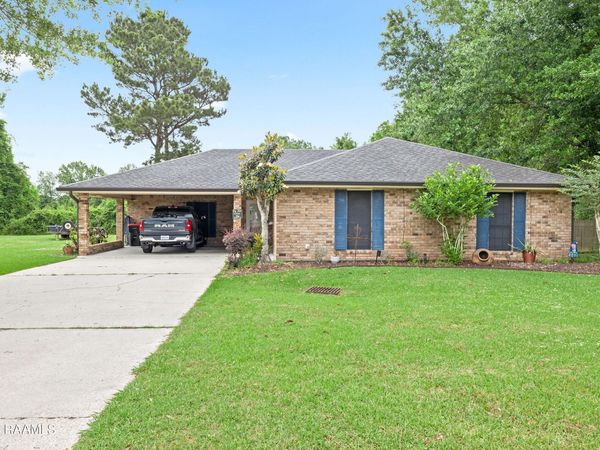 133 Avron Drive , Carencro, LA 70520
