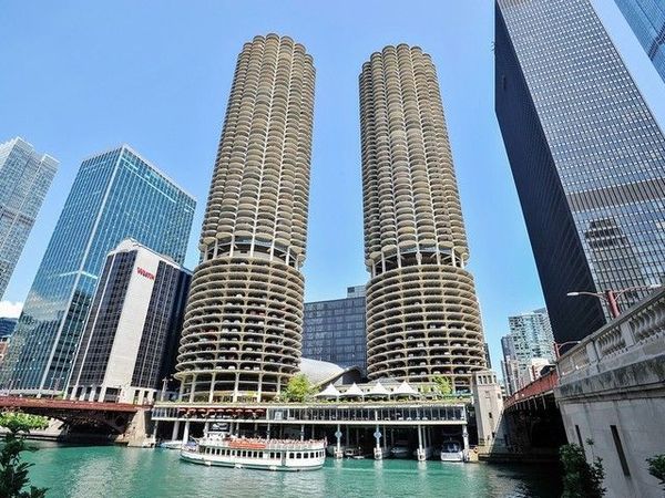 300 N STATE Street , Unit 4206, Chicago, IL 60654