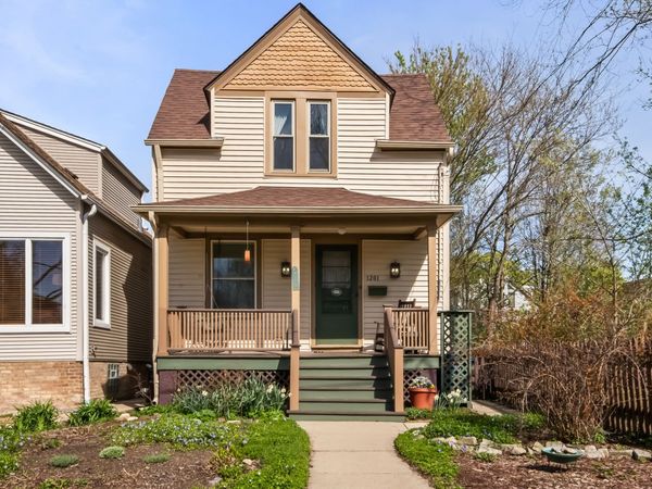 1201 Florence Avenue , Evanston, IL 60202