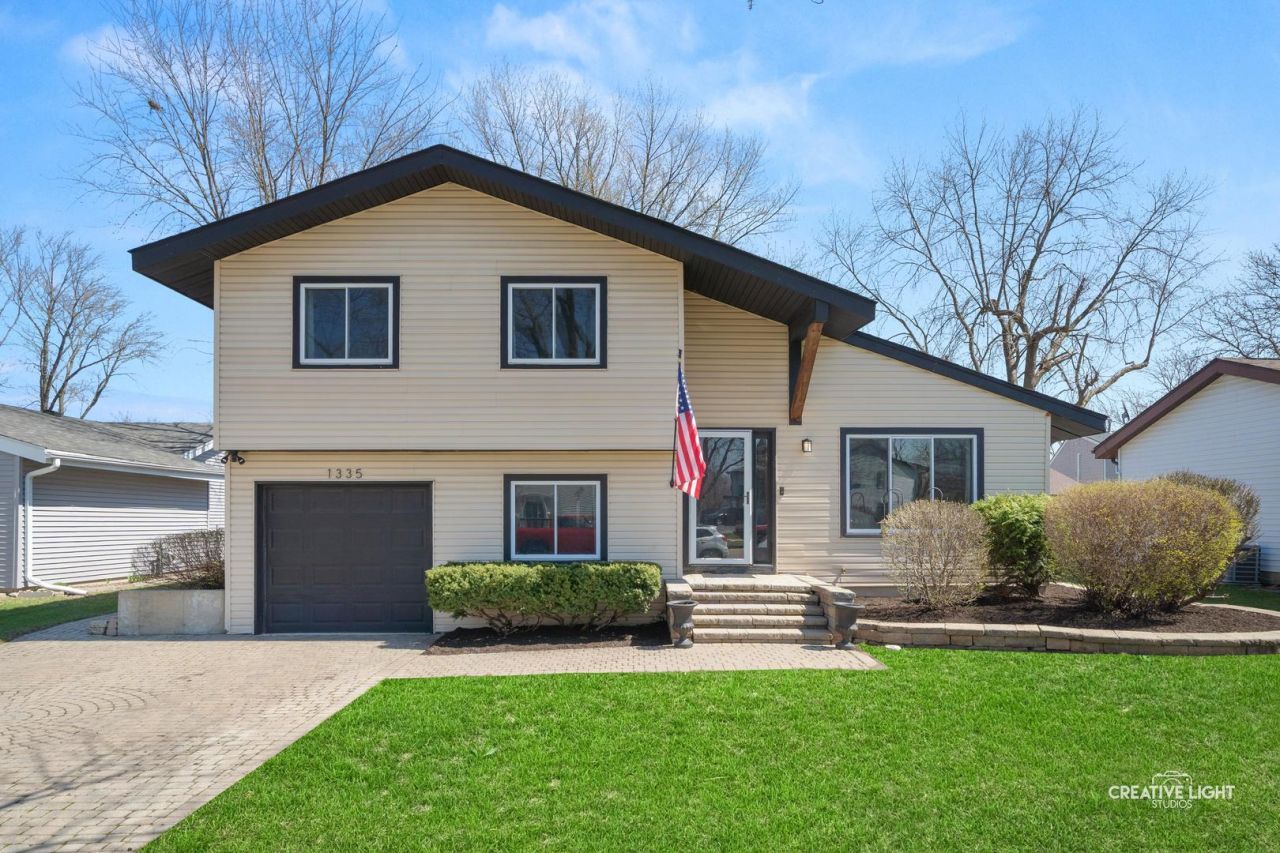 1335 Foxcroft Drive , Aurora, IL 60506 Main Photo