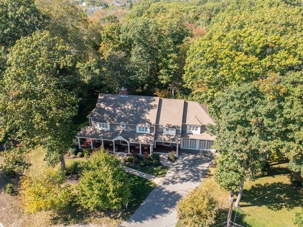 137 Fairoaks Ln, Cohasset, MA 02025