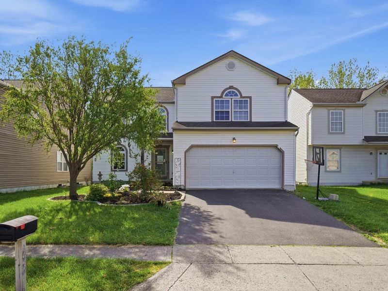 942 Okatie Drive, Galloway, OH 43119 Photo 1