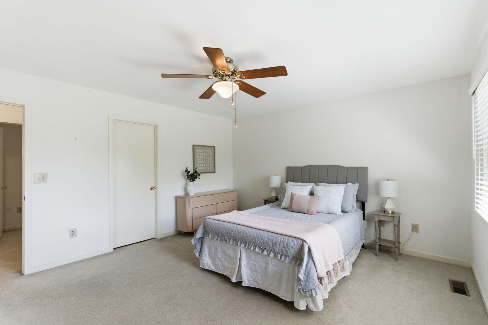 176 River Breeze Drive Photo 15