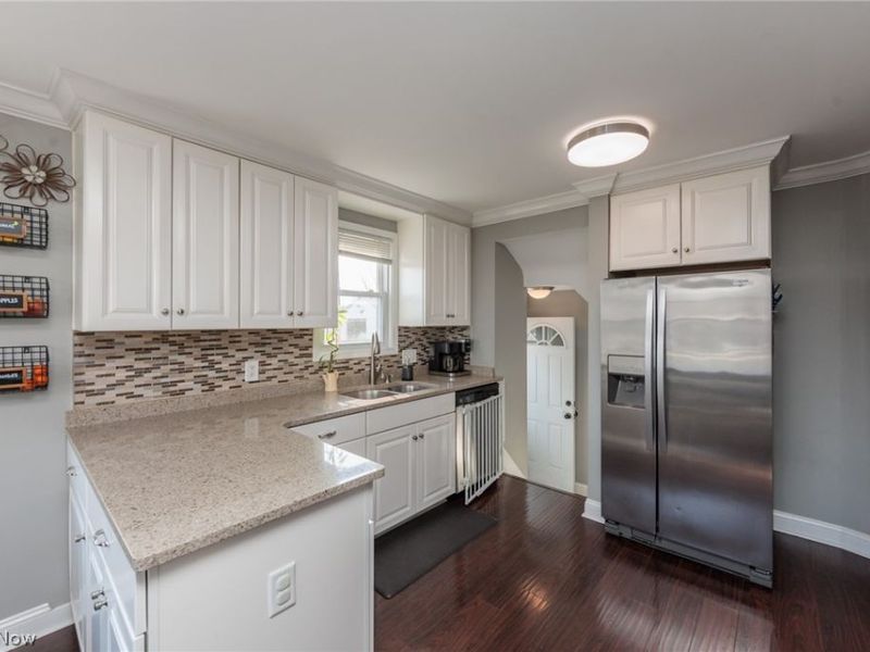 4003 Woodrow Avenue , Parma, OH 44134 Photo 10