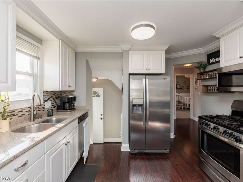 4003 Woodrow Avenue , Parma, OH 44134 Photo 12