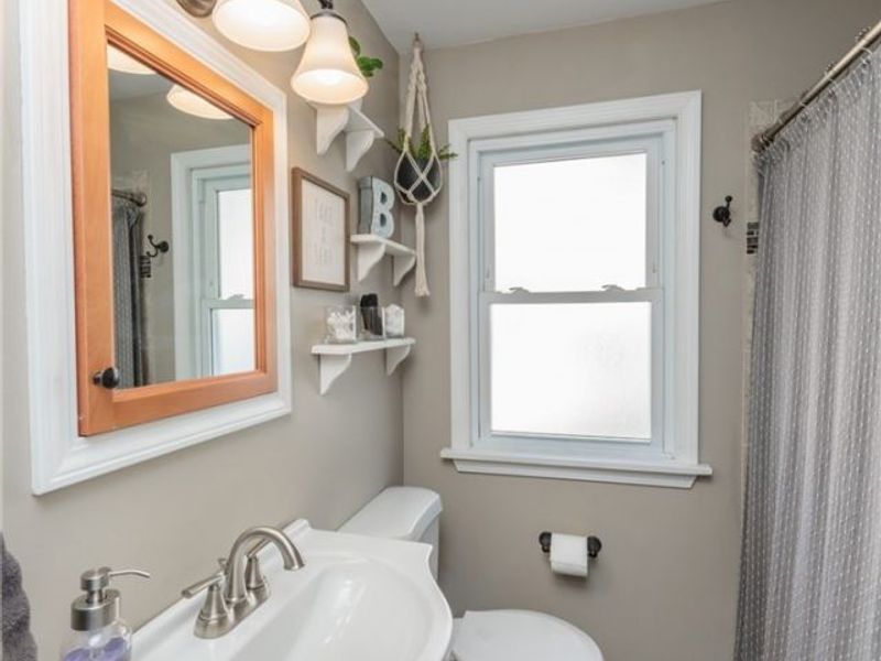 4003 Woodrow Avenue , Parma, OH 44134 Photo 13