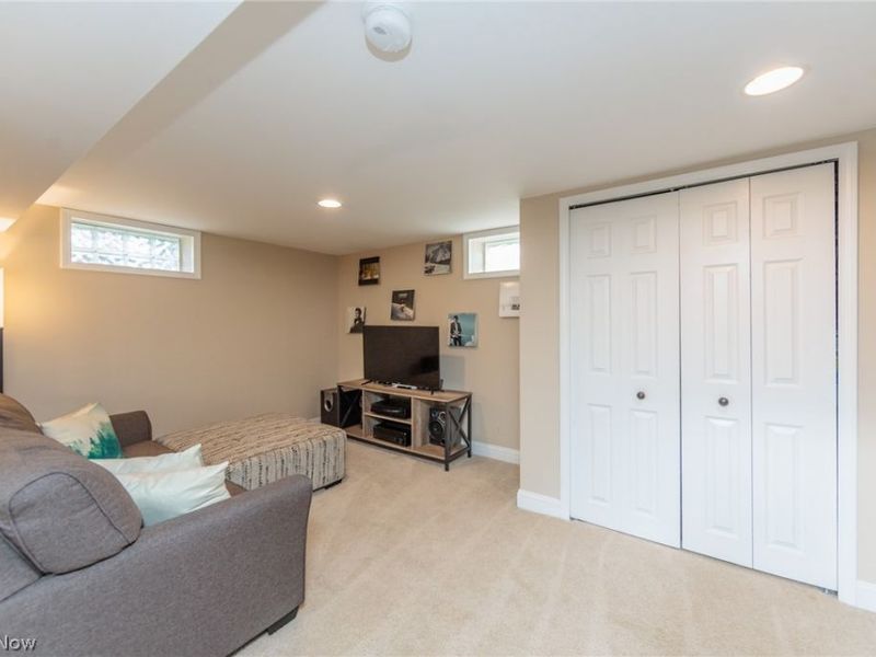 4003 Woodrow Avenue , Parma, OH 44134 Photo 28