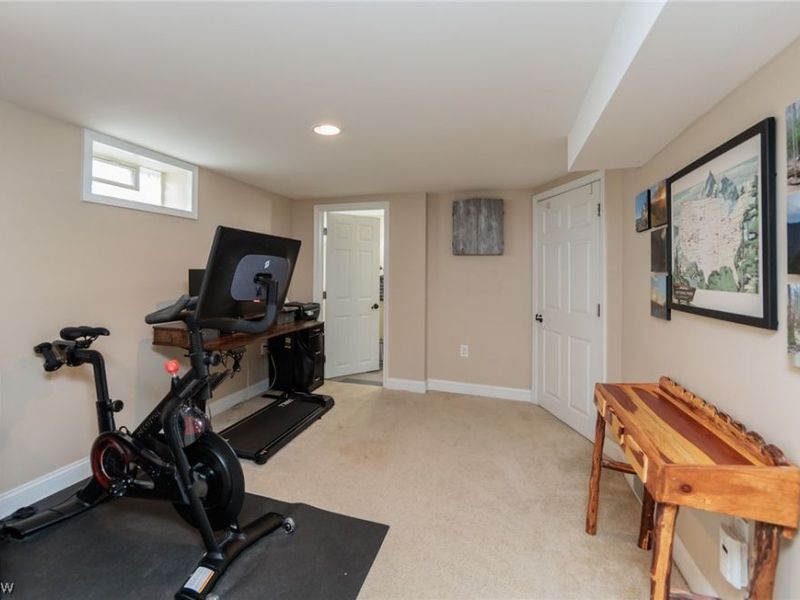 4003 Woodrow Avenue , Parma, OH 44134 Photo 29