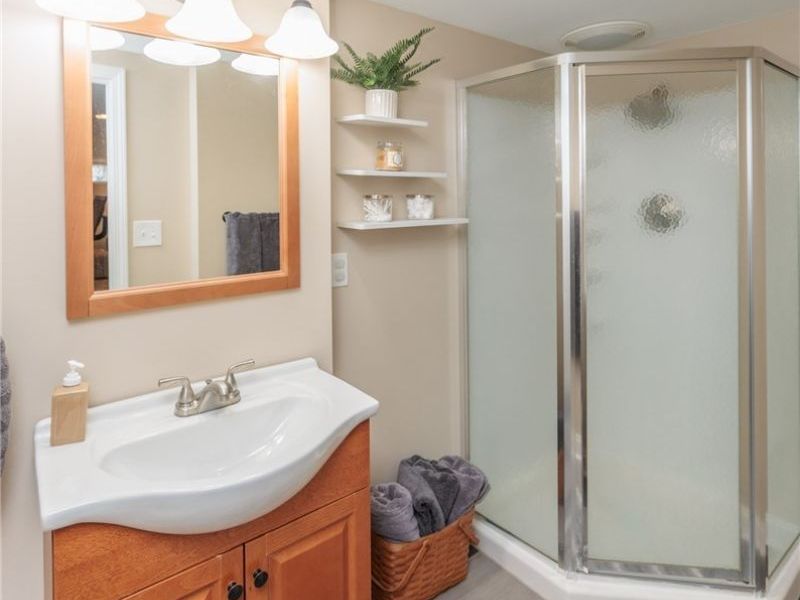 4003 Woodrow Avenue , Parma, OH 44134 Photo 30