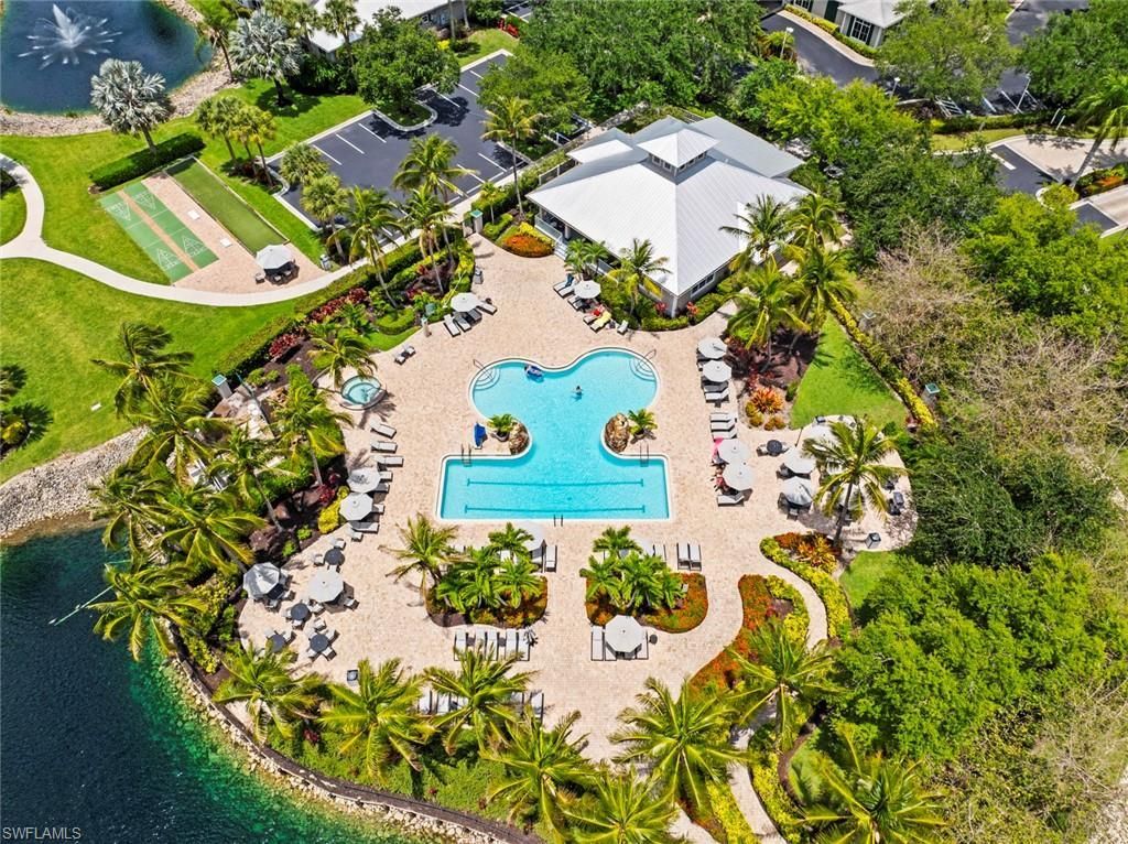 7940 Mahogany Run Ln, Unit 611, Naples, FL 34113 Photo