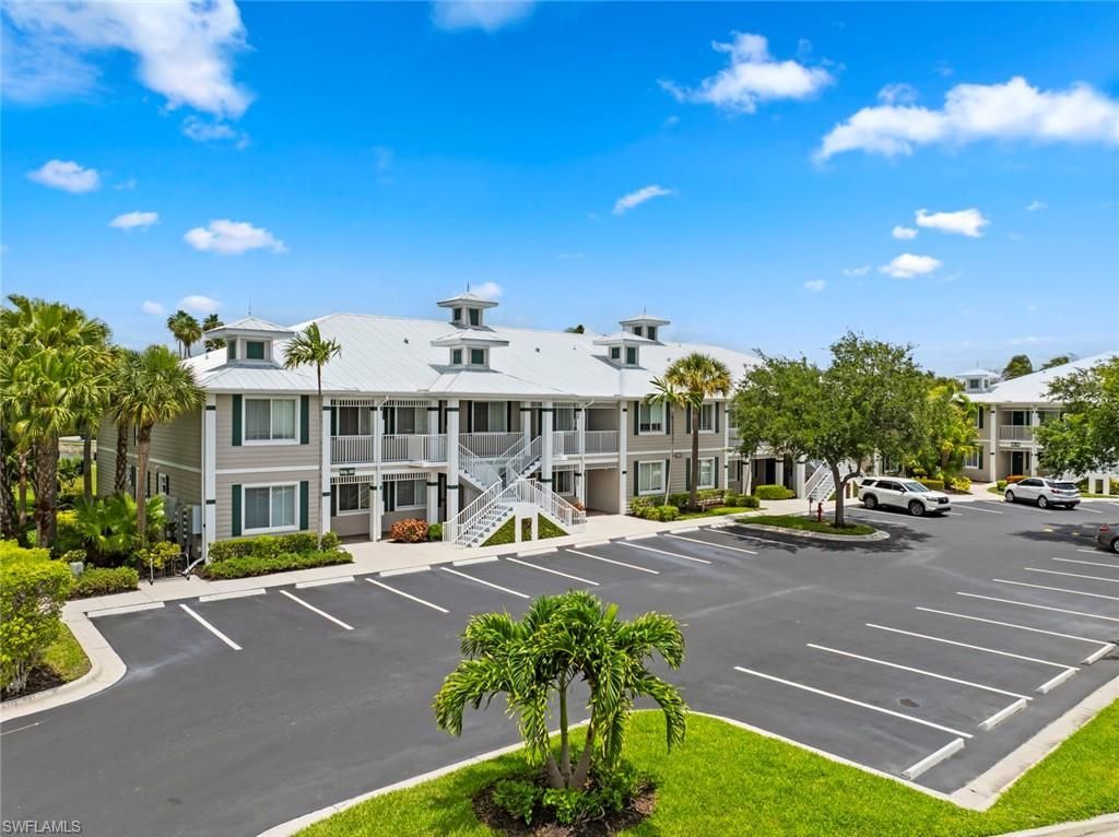 7940 Mahogany Run Ln, Unit 611, Naples, FL 34113 Photo