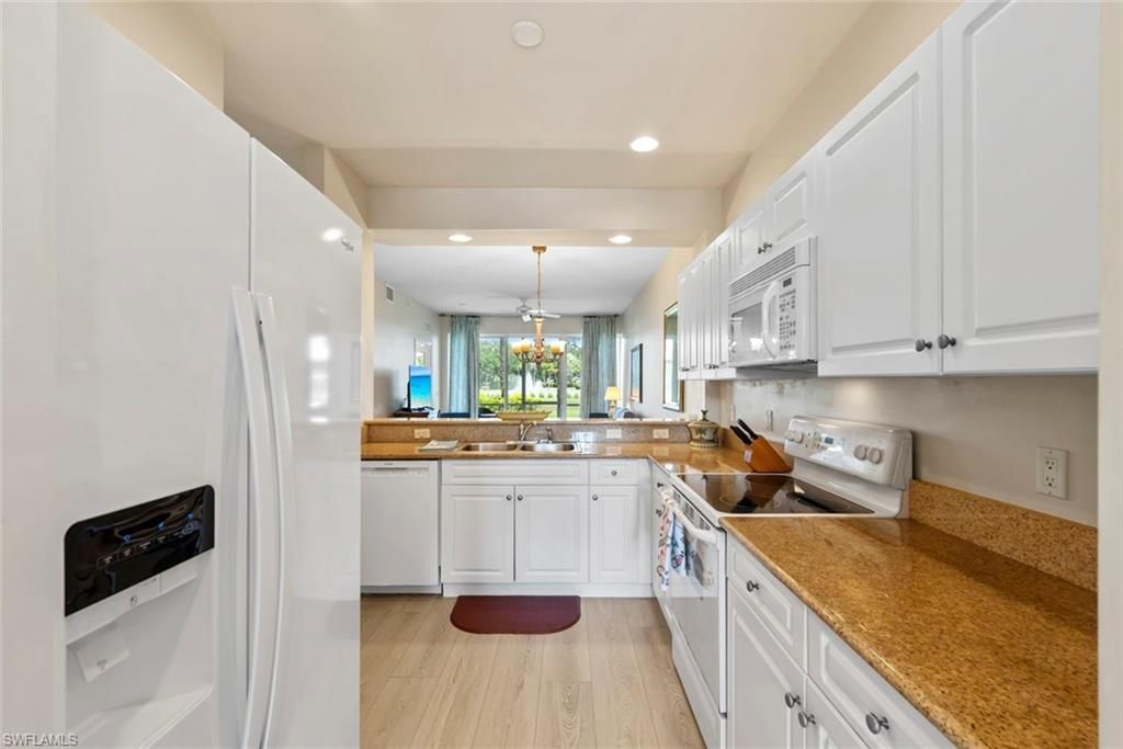 7940 Mahogany Run Ln, Unit 611, Naples, FL 34113 Photo