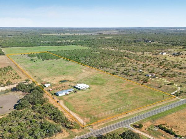 9009 Farm to Market 462 S., Hondo, TX 78861