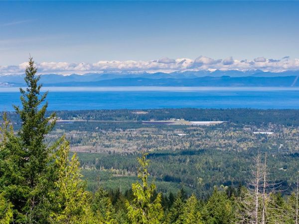 1915 Wallace Wood Way , Qualicum Beach, BC V9K 2S3