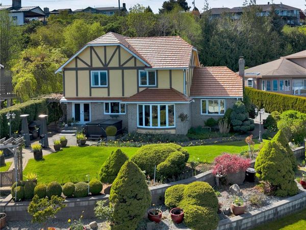 540 Ash St, Campbell River, BC V9W 5X2