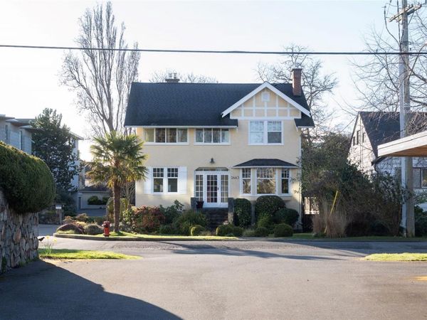 2663 Orchard Ave , Oak Bay, BC V8S 3B4