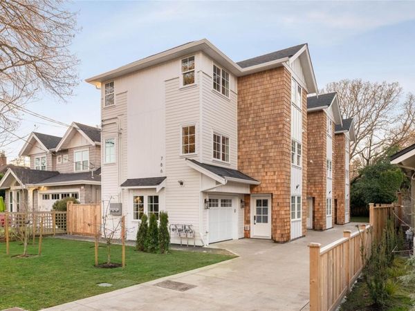 786 St. Patrick St , Unit B, Oak Bay, BC V8S 4X5