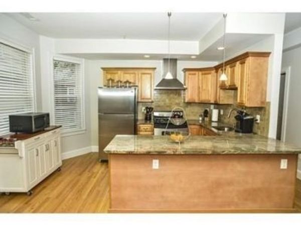 25 Aldrich, Unit 25, Somerville, MA 02145