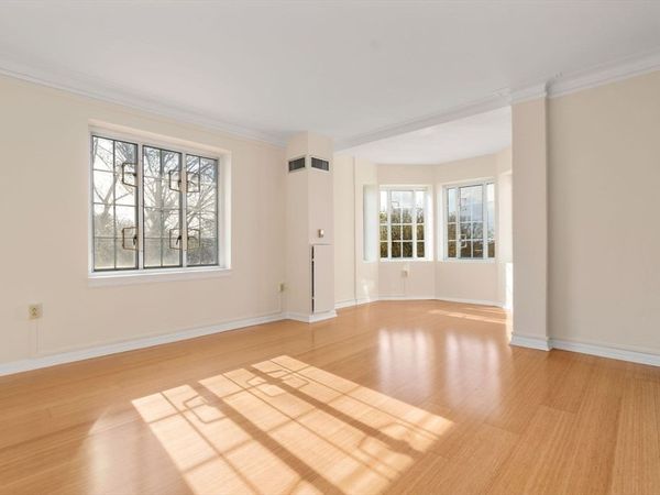 20 Chapel St, Unit B908, Brookline, MA 02446